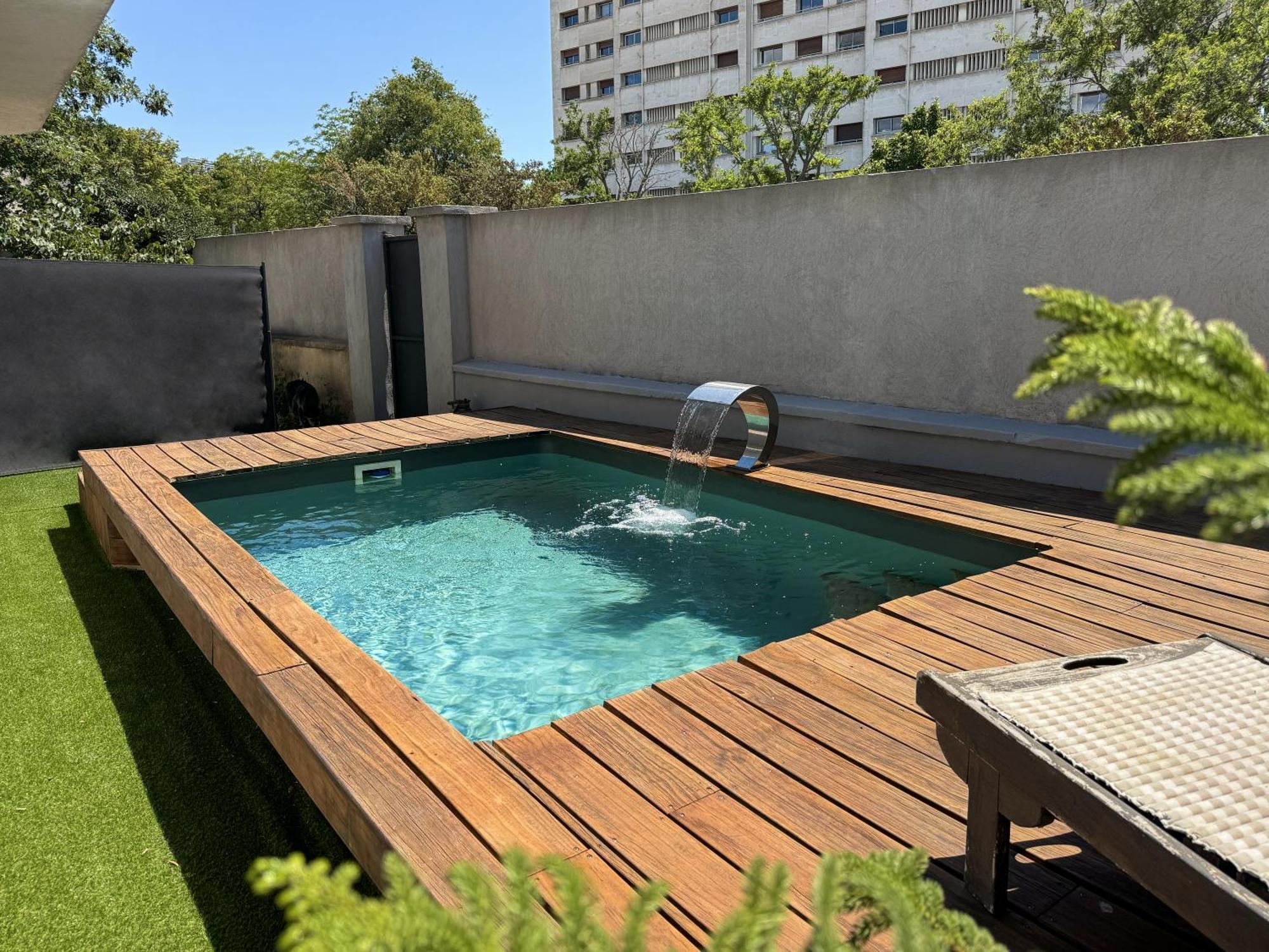 Séjour chez l'habitant Ste Marguerite Elegant T2 Avec Terrasse